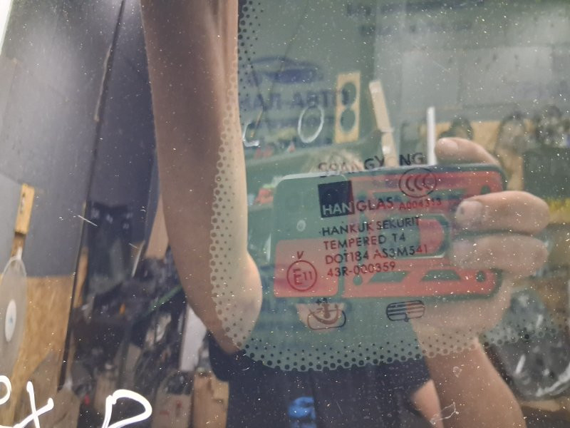 Стекло в кузов заднее правое SsangYong Rexton Y250 2.7 D27DT 2006 (б/у) Київ - зображення 3