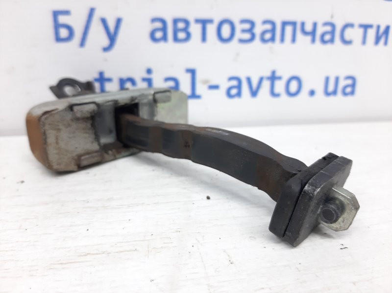 Ограничитель двери передний правый Toyota Avensis 2009-2018 6861005050 (Арт. 29122) Київ - зображення 3