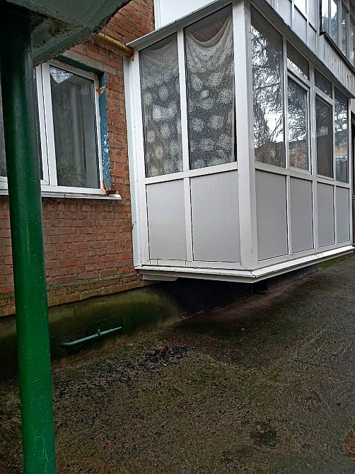 Продам 2-Х комнатную в кирпичном доме на Нижнем ДНСе. Белая Церковь - изображение 2