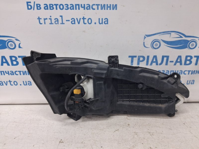 Фара противотуманная левая Hyundai Santa fe DM 2.4 БЕНЗИН G4KJ 2012 (б/у) Киев - изображение 3