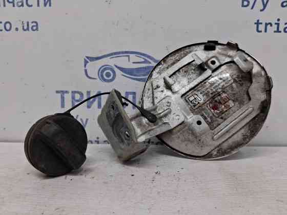 Лючок бака Suzuki Grand Vitara 2005-2016 6432065J12 (Арт. 59126) Киев
