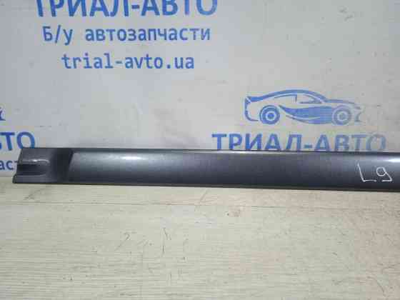 Накладка двери Mitsubishi Lancer 9 1.6 БЕНЗИН 4G18 2003 перед. прав. (б/у) Київ