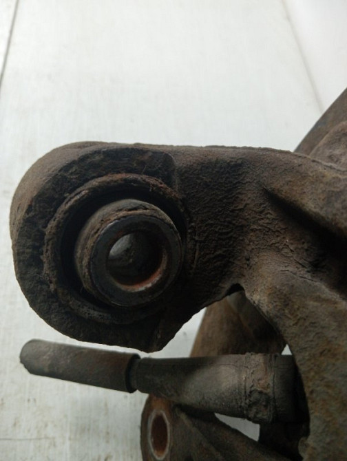 Цапфа задняя левая со ступицей Suzuki Grand Vitara JT 2.4 БЕНЗИН J24B 2005 (б/у) Київ - зображення 4