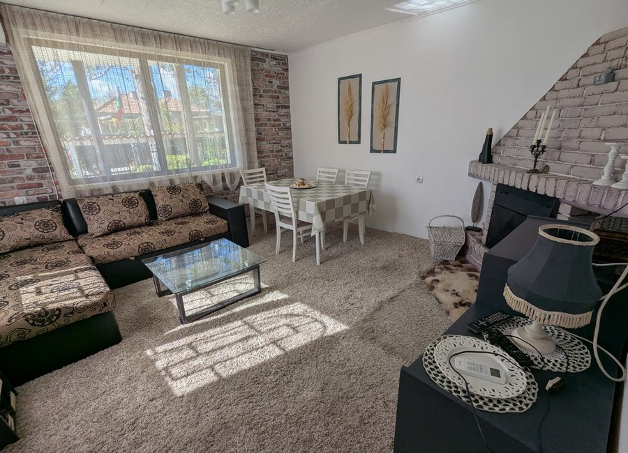 Комфортный дом с участком в 7 км от пляжа г. Обзор (Болгария) Киев - изображение 3