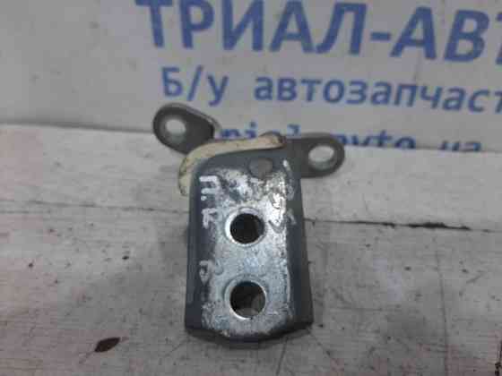Петля двери передней правой верхняя Toyota Avensis 2002-2010 687100D010 (Арт. 26521) Киев