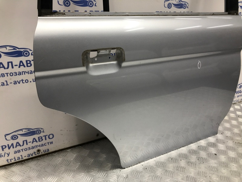 Дверь задняя правая Mitsubishi Pajero Sport K9 3.0 БЕНЗИН 6G72 1996 (б/у) Киев - изображение 3