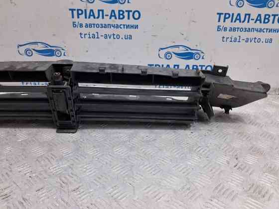 Дефлектор радиатора Jeep Cherokee KL 2.4 БЕНЗИН ED6 2013 (б/у) Киев