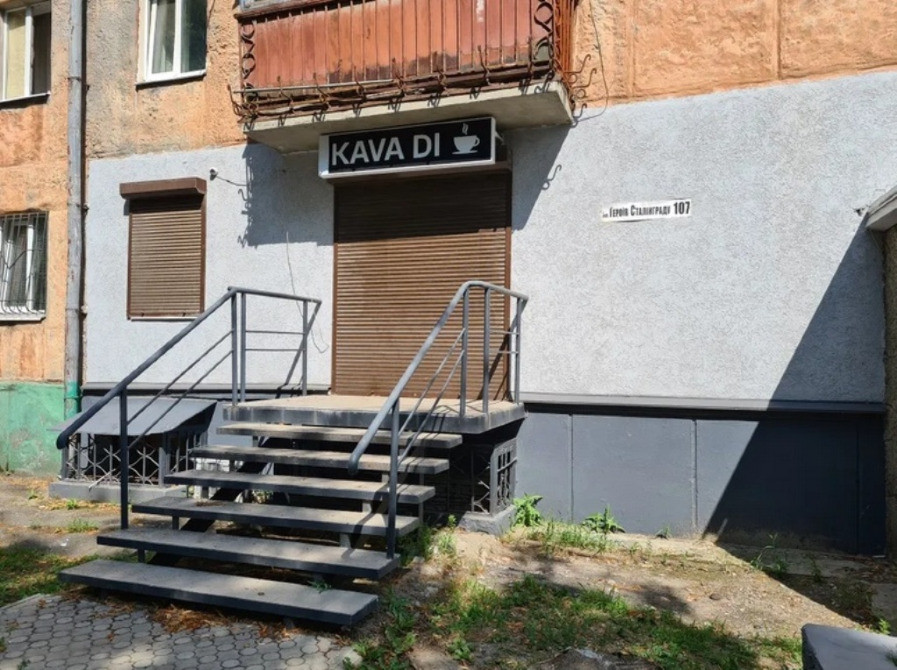 Продам. Магазин 43 м.кв. 1/5, 12-й квартал Дніпро - зображення 3