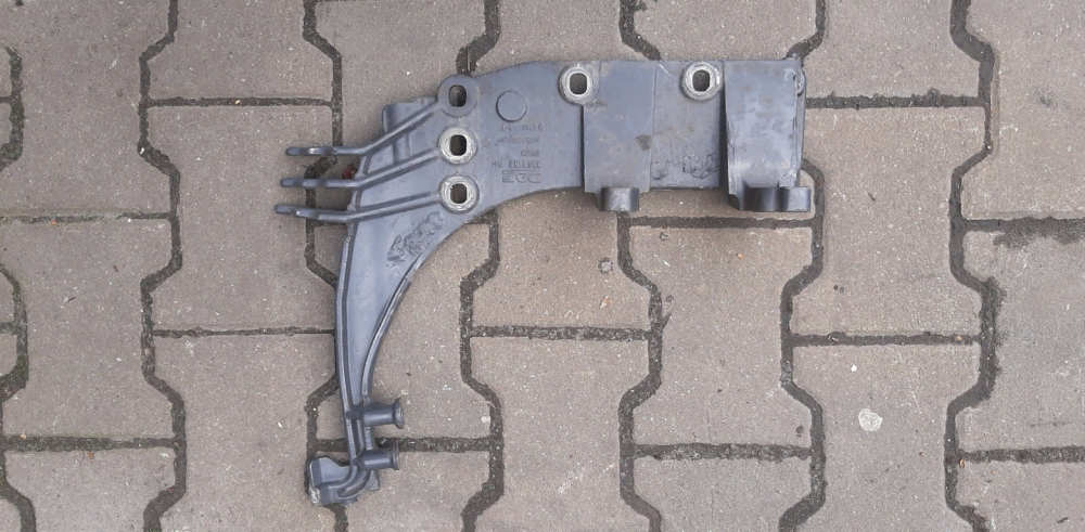 1948152 Кронштейн усилителя бампера правый DAF XF 106 Euro 6 Львов - изображение 1