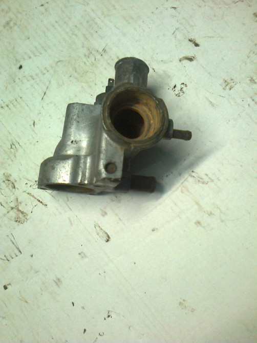 Корпус термостату Ford 81sf-8k572-RА оригінал Винница - изображение 5