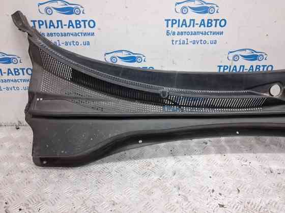 Дефлектор дворников Kia Sorento 2009-2021 861501U500 (Арт. 72442) Київ