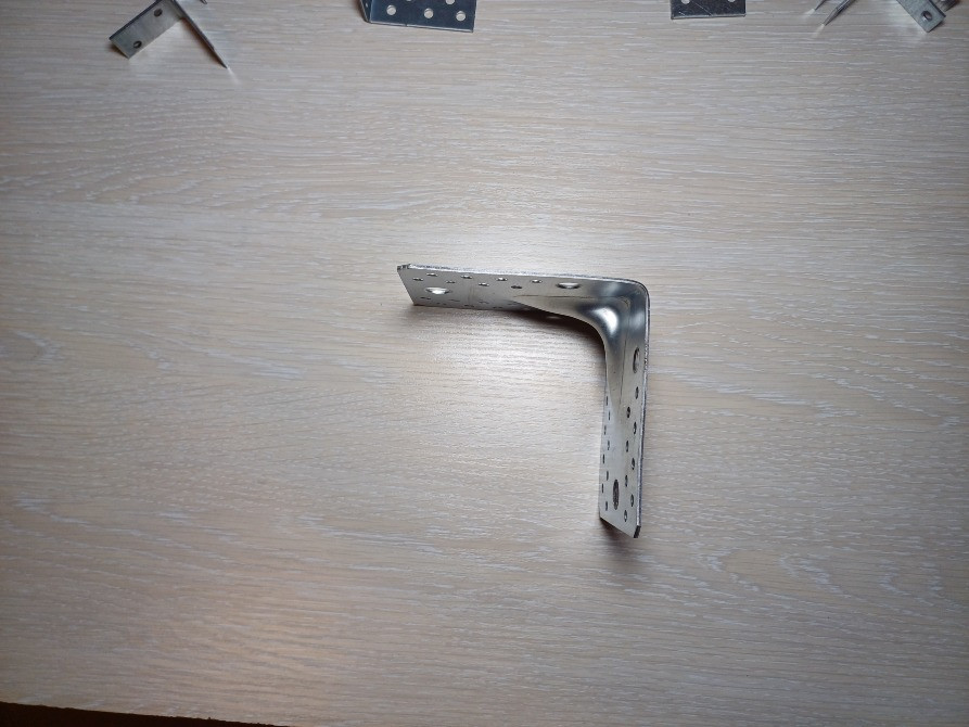 Кутник універсальний з ребром жорсткості 145×145×95 (2,5 мм) Українка - зображення 3