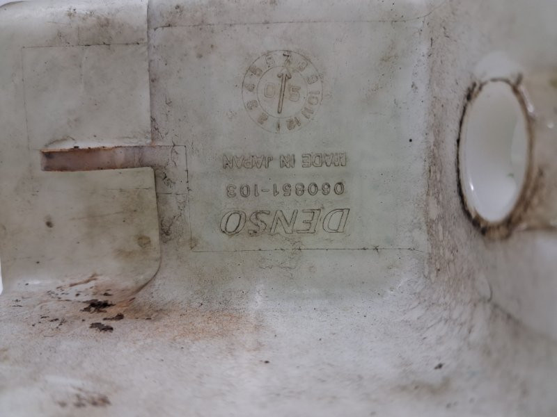 Бачок омывателя Mitsubishi Outlander CU 2.4 БЕНЗИН 4G69 2003 (б/у) Киев - изображение 5