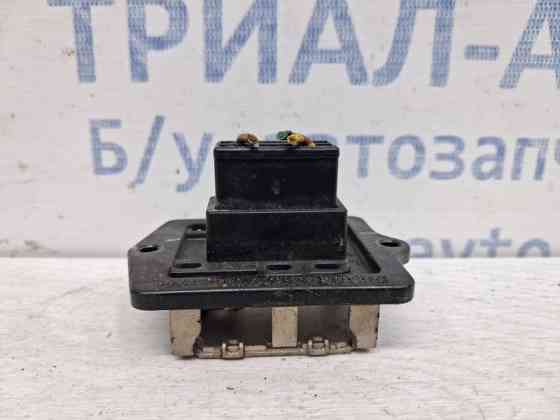 Резистор печки Mitsubishi Pajero Wagon 3 3.2 ДИЗЕЛЬ 4M41 1999 (б/у) Киев