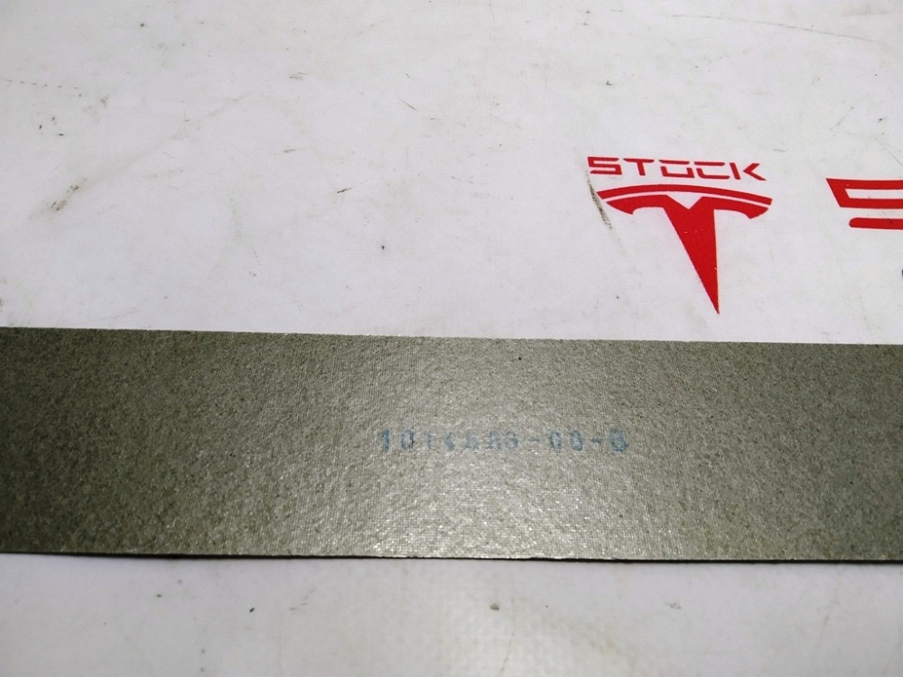 Пластина-изолятор текстолитовая основной батареи фигурная Tesla model X S REST 1014880-00-B Київ - зображення 4