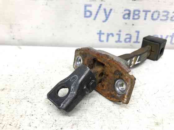 Ограничитель двери задний левый Mitsubishi Lancer 10 1.8 БЕНЗИН 2007 (б/у) Киев