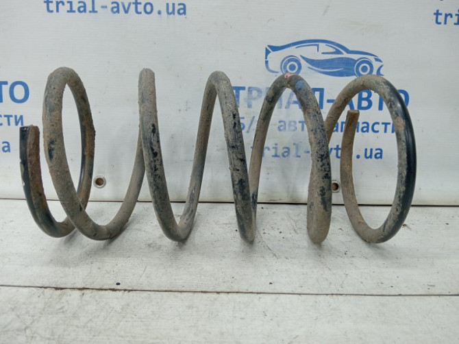 Пружина передняя Mitsubishi Lancer 9 1.6 БЕНЗИН 4G18 2003 (б/у) Київ - зображення 1