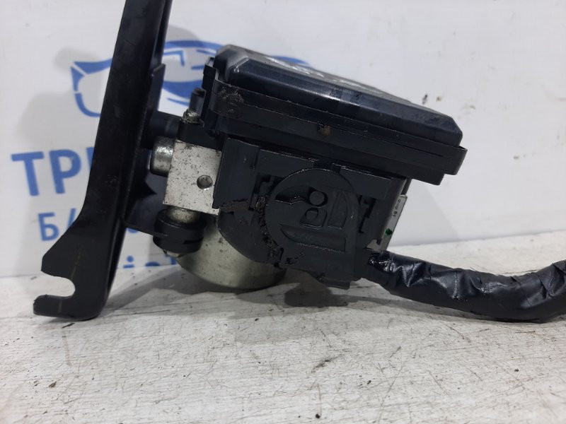 Блок abs Nissan Juke F15 1.6 TURBO MR16DDT 2010 (б/у) Київ - зображення 3