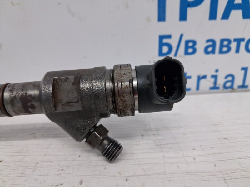 Форсунка топливная Kia Sorento BL 2.5 DIESEL D4CB 2002 (б/у) Київ - зображення 4