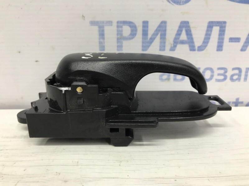 Ручка двери внутренняя левая Nissan Tiida C11 1.6 БЕНЗИН HR16 2004 (б/у) Київ - зображення 2