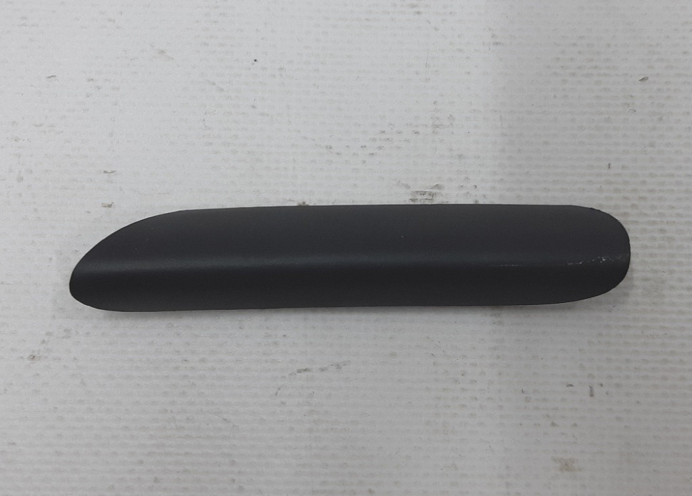 Заглушка карты крышки багажника правая Tesla model 1128969-00-C Київ - зображення 1