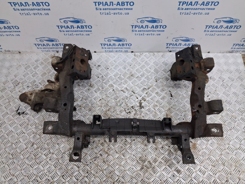 Балка передней подвески Mitsubishi Pajero Wagon 3 3.2 ДИЗЕЛЬ 4M41 1999 (б/у) Київ - зображення 1