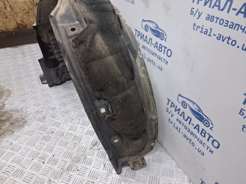 Подкрылок передний правый Toyota Avensis T25 1.8 БЕНЗИН 1ZZFE 2002 (б/у) Київ - зображення 2