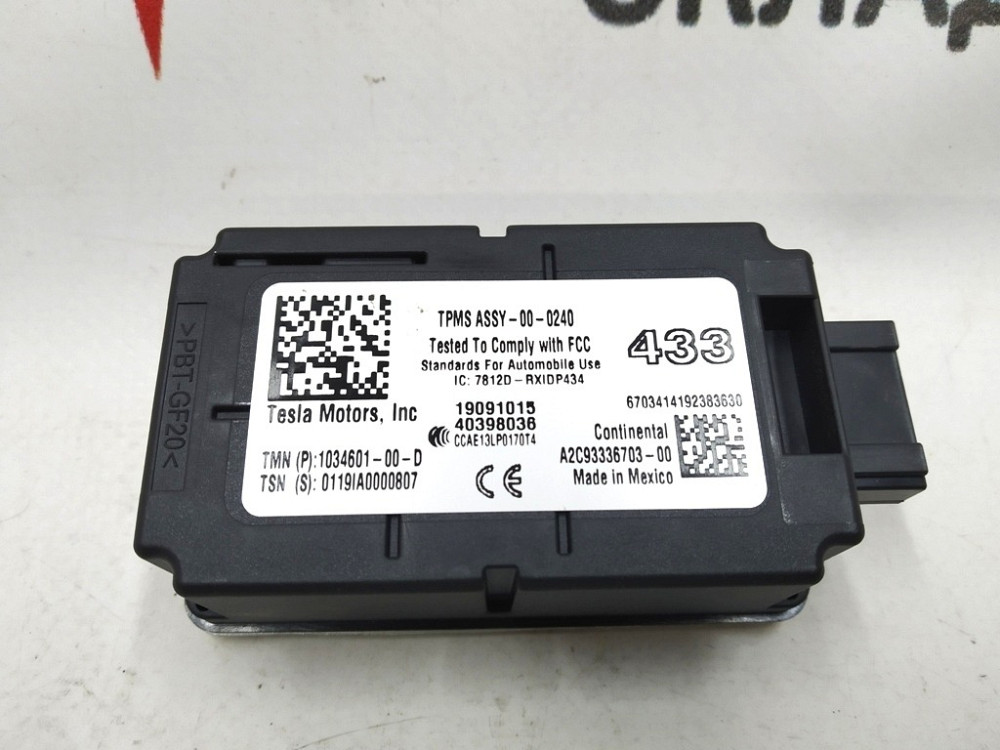 Антенна датчиков давления в шинах (TPMS) Tesla model X S REST 1034601-00-D Киев - изображение 1