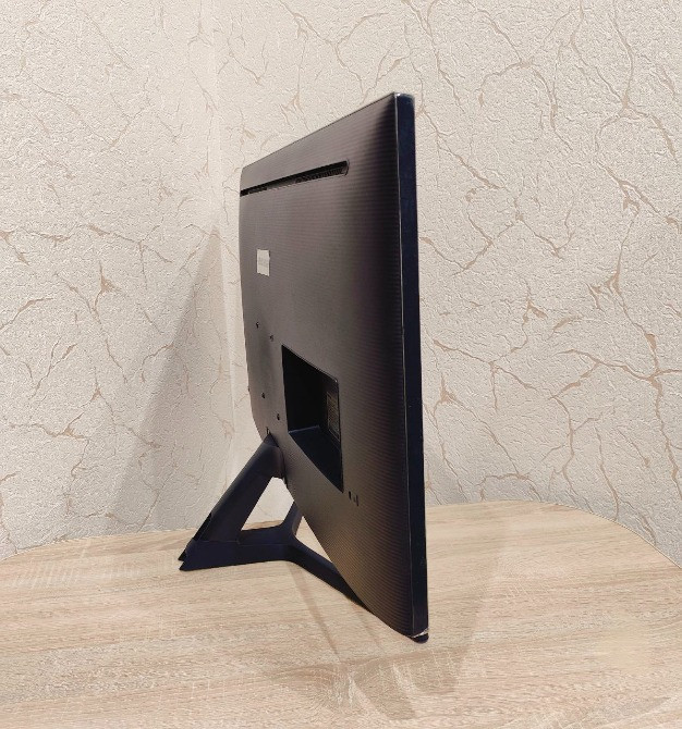 Монітор 32" Samsung U32J590U 3840x2160 4K UltraHD/VA/LED/75Гц/4мс+HDMI Роздільна - зображення 6