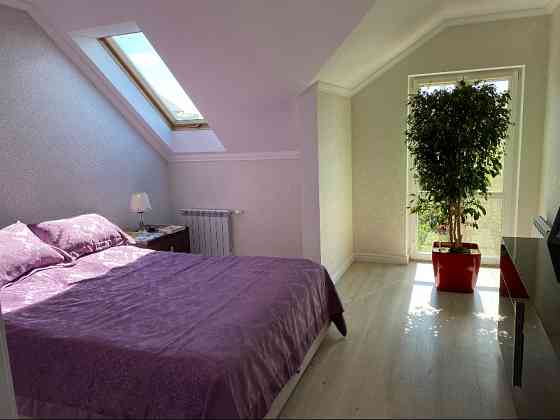 Мятна 10, Жуляни, продам будинок в котеджному містечку Київ