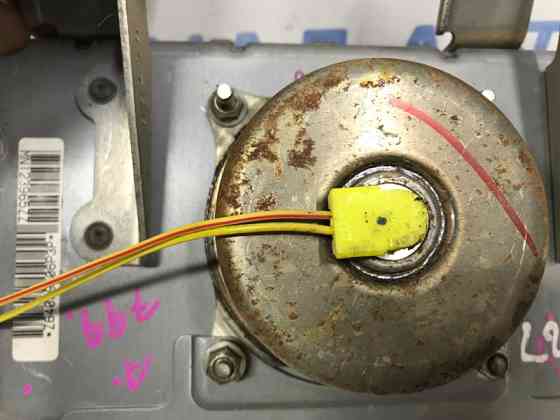 Подушка безопасности в торпеду Mitsubishi L200 KB 2.5 ДИЗЕЛЬ 4D56U 2006 (б/у) Київ