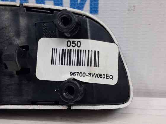 Кнопки руля Kia Sportage SL 1.7 DIESEL D4FD 2010 (б/у) Киев