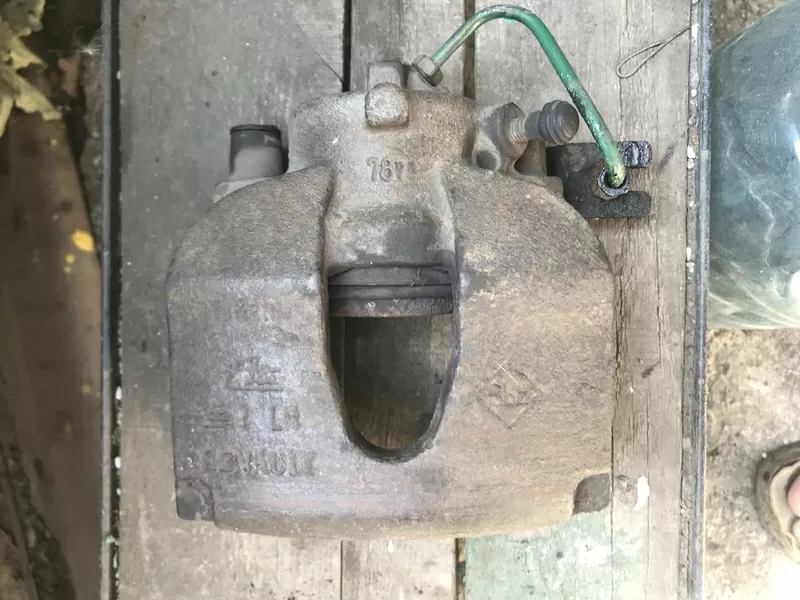 Бу суппорт передний левый Renault Laguna 2, 7701049103, диаметр поршня 57 мм Кропивницький - зображення 1