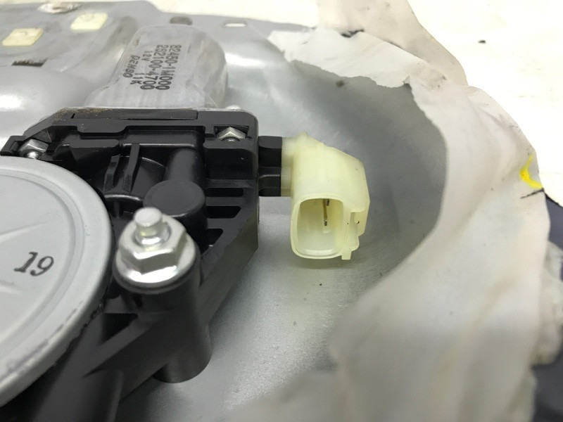 Стеклоподъемник задний левый Kia Soul AM 1.6 БЕНЗИН G4FC 2008 (б/у) Київ - зображення 3