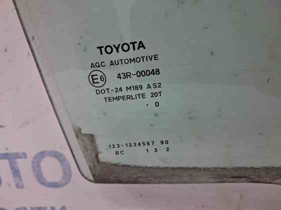 Стекло двери заднее правое Toyota Auris E150 1.6 БЕНЗИН 1ZRFAE 2006 (б/у) Київ