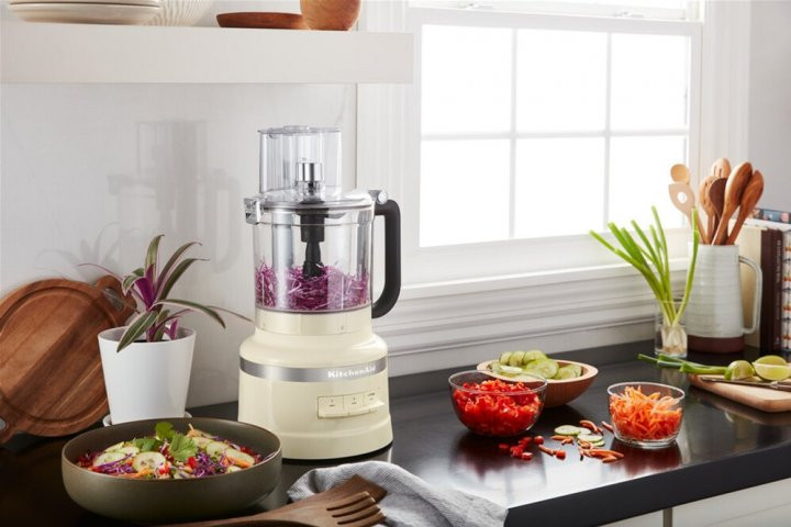 Кухонный комбайн KitchenAid 5KFP1319EAС 400 Вт кремовый Київ - зображення 10