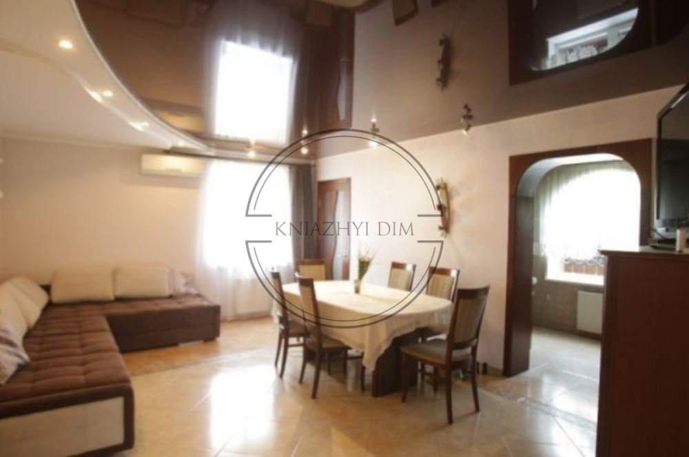 ЕСТЬ ГЕНЕРАТОР!!! Прекрасный дом в с.Хотов 6 км. от м.Теремки! Код объекта 136858 Киев - изображение 1