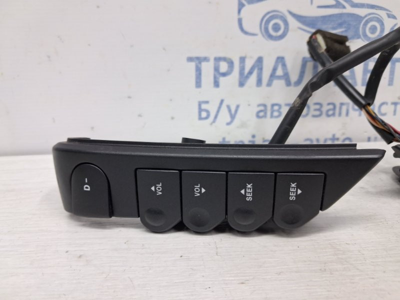 Кнопки руля SsangYong Kyron DJ 2.7 D27DT 2005 (б/у) Киев - изображение 2