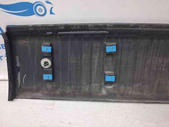 Накладка двери Jeep Cherokee KL 3.2 БЕНЗИН EHK 2013 задн. прав. (б/у) Київ