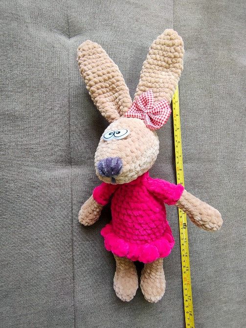 Зайка зайченя дівчинка іграшка в'язана м'яка ручна робота Нововолинськ - зображення 2