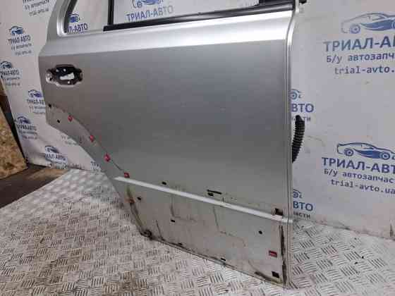 Дверь задняя правая Kia Sorento BL 2.5 DIESEL D4CB 2002 (б/у) Киев