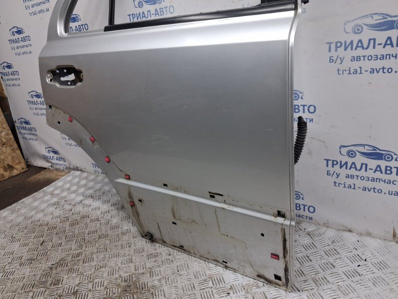 Дверь задняя правая Kia Sorento BL 2.5 DIESEL D4CB 2002 (б/у) Киев - изображение 4