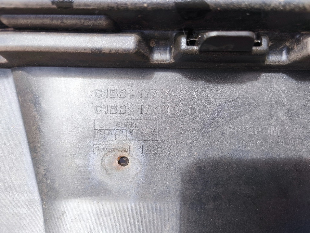 Передний бампер Ford Fiesta MK7 ST 2013-2017 (рестайлинг) Ковель - зображення 8