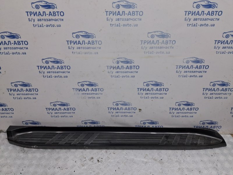Подножка Toyota Prado J120 4.0 1GR-FE 2002 прав. (б/у) Киев - изображение 1
