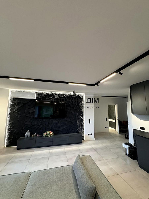 Оренда 2-х кімнатної студіо 77 кв.м.ЖК Podil Plaza .м.Контрактова площа Киев - изображение 7