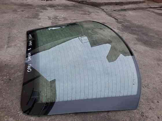 Заднее стекло Opel Omega B, Опель Омега Б. Седан Днепр