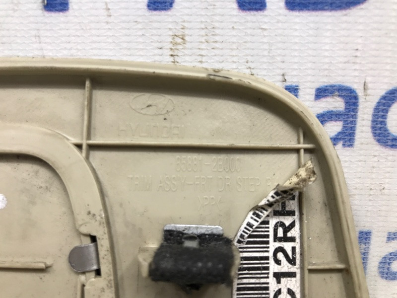 Накладка порога Hyundai Santa fe CM 2.7 БЕНЗИН G6EA 2005 перед. прав. (б/у) Київ - зображення 6