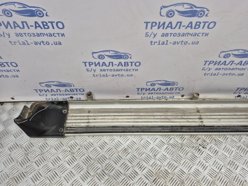 Подножка Mitsubishi Pajero Sport K9 2.5 DIESEL 4D56 1996 прав. (б/у) Київ - зображення 2