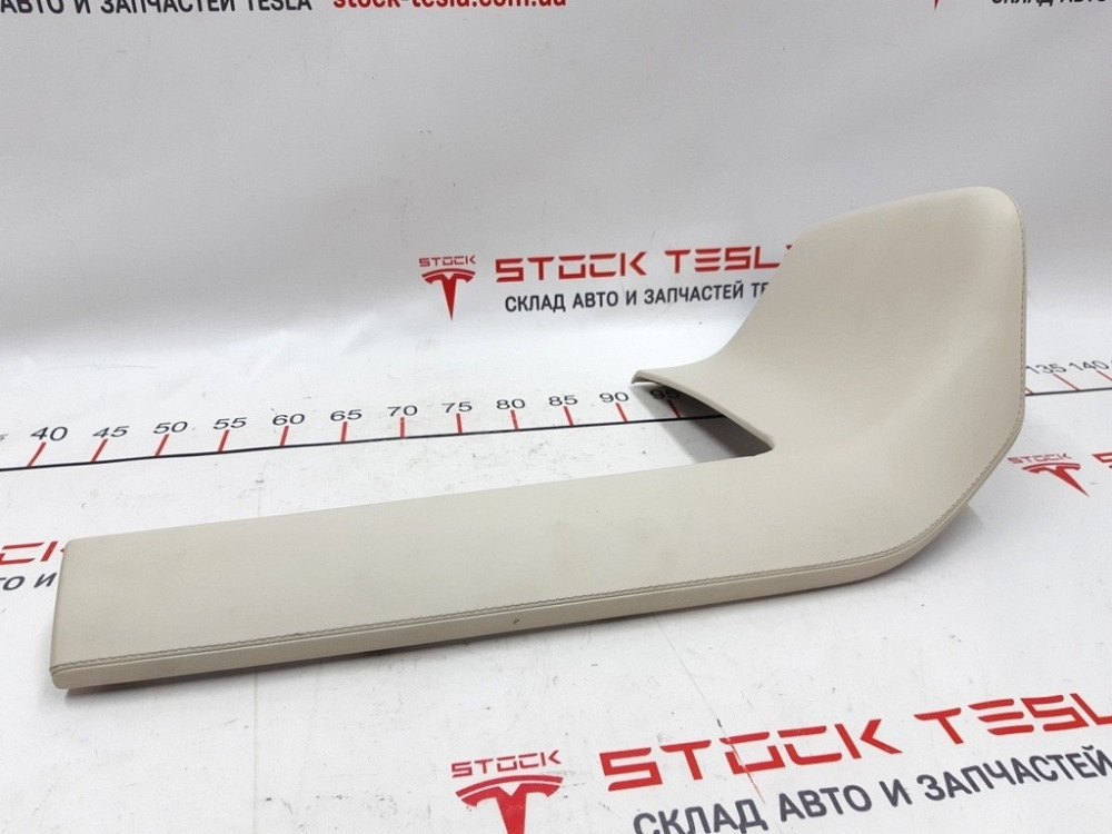 2Накладка центральной панели нижняя правая 13A PUR CREAM с повреждением Tesla model S REST, Tesla mo Киев - изображение 3