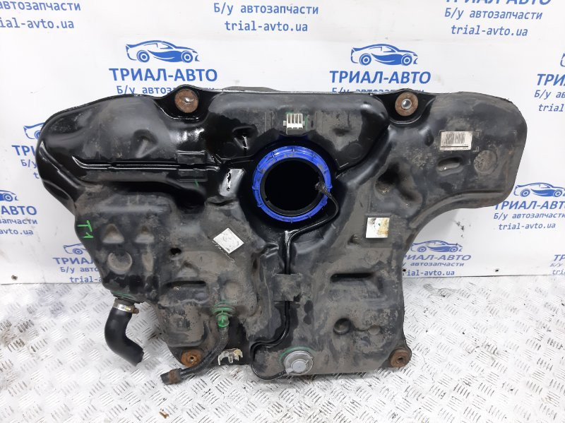 Бак топливный пластик Toyota Avensis T27 1.8 БЕНЗИН 2ZRFAE 2009 (б/у) Киев - изображение 1